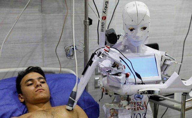 روباتی در مصر که آزمایش کرونا می گیرد