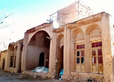 اسلامی ندوشن باغ و خانه پدری خود را وقف کارهای فرهنگی کرد