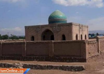 بازسازی دیوارهای اطراف مقبره رئیس المجاهدین