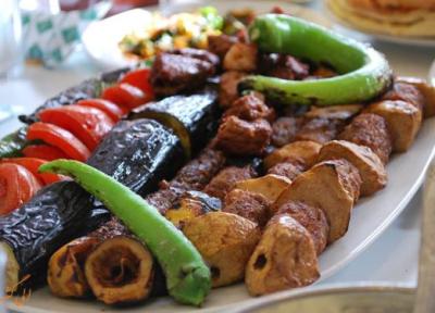 تغییرات خوشمزه غذاهای اصیل ایرانی در گذر زمان!