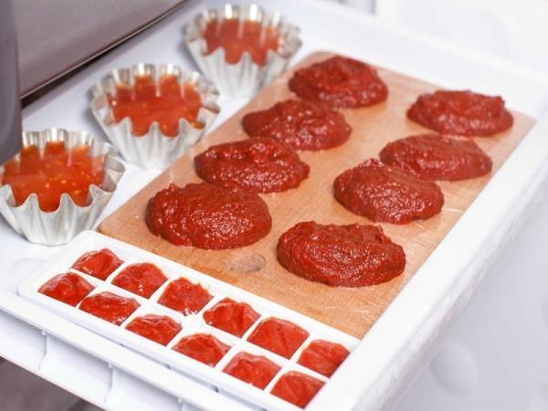 6 روش درست فریز کردن رب گوجه فرنگی برای نگهداری طولانی